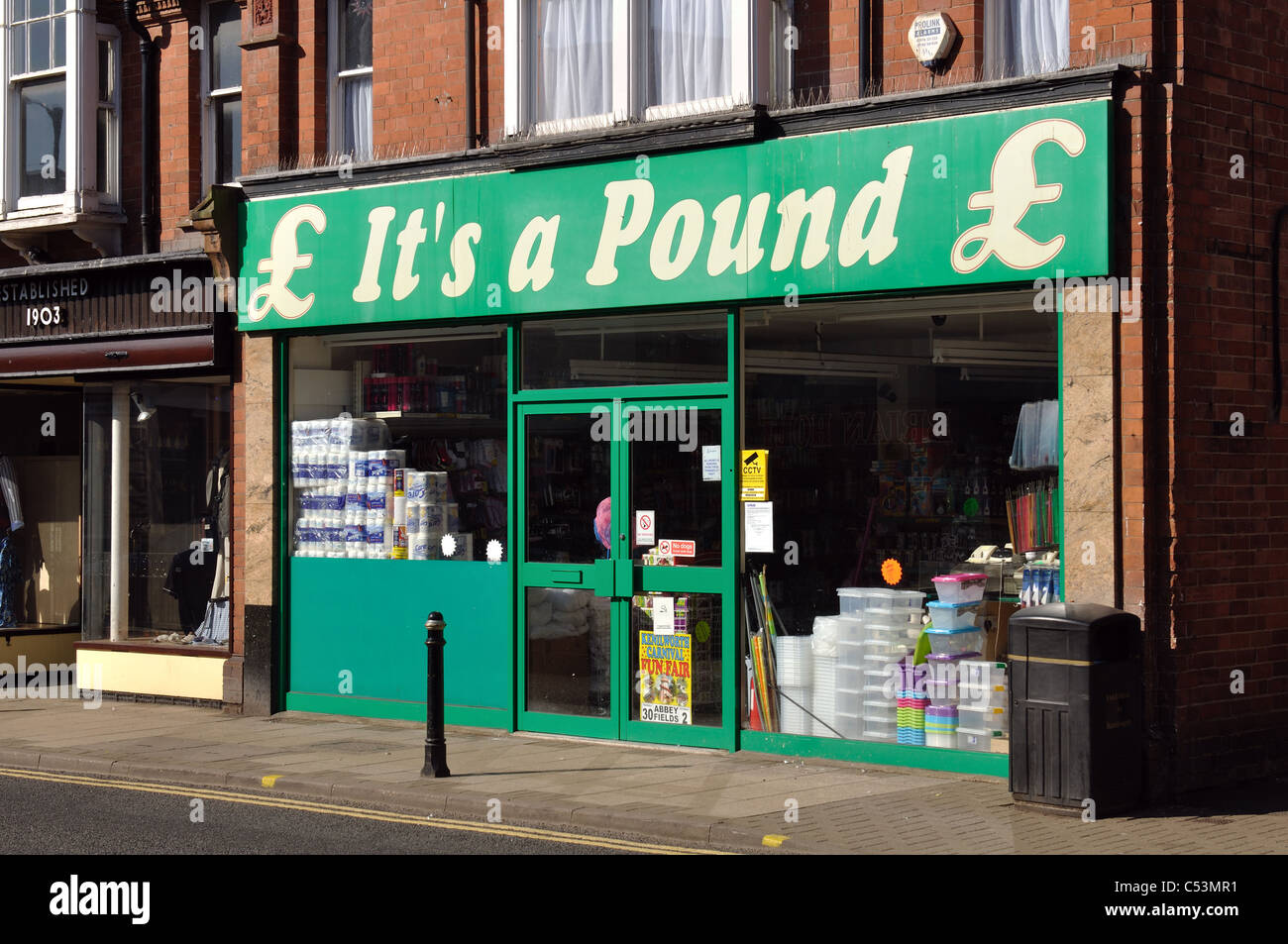 Pound shop hires stock photography and images Alamy